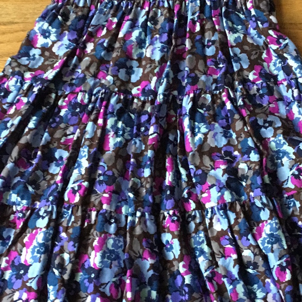 Spring dress - Picture 7 of 8